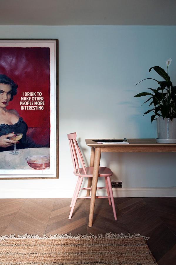 Central Hastings, Stylish-Luxe, Seaside Apartment. Kültér fotó